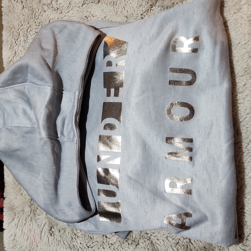 Under armor sweatshirt